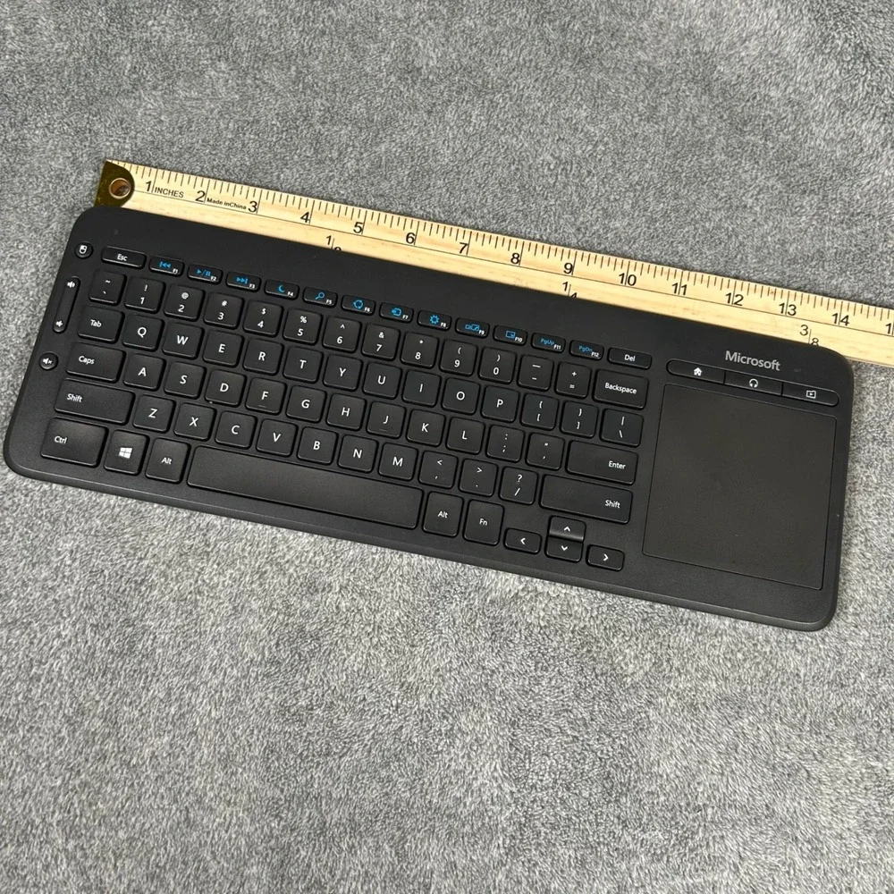 Microsoft All-in-One Media Keyboard Wireless N9Z-00001 Black Trackpad Tested